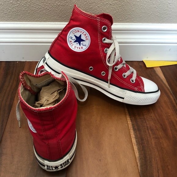 Converse Shoes - Red high top converse